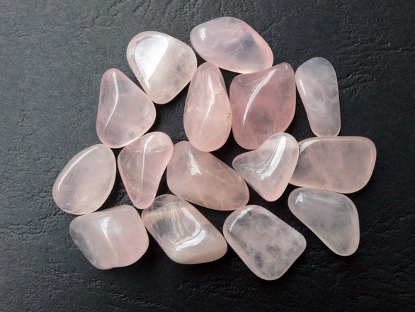 pinkquartz pebbles 2 1385768
